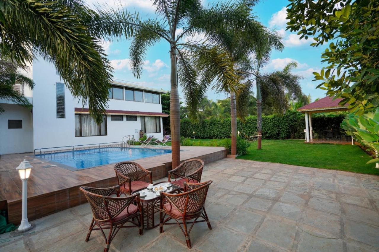 White Coco House 4Bhk Villa Nashik Exterior foto